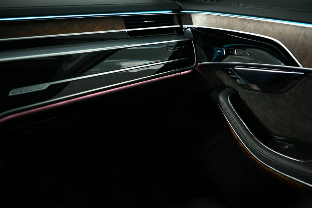 试驾|奥迪A8L试驾：5.54秒破百，只有看到车才会懂