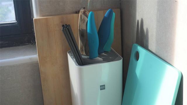 |火候自动消毒刀架筷 &纳米陶瓷刀开箱体验：精致生活原来触手可得