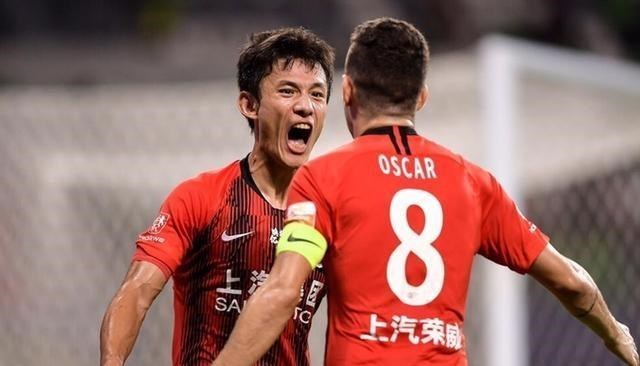 上海上港|上海上港难掩尴尬，一人状态过山车下滑，他真替不了胡尔克