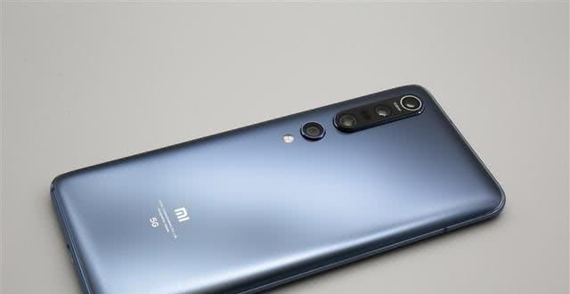 [小米科技]小米10开始降价，256GB版本跳水400元，5G手机中的“价格屠夫”