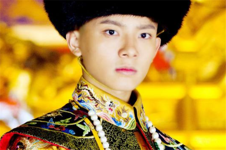 【多尔衮】摄政王多尔衮没有夺位 只因顺治是他儿子？