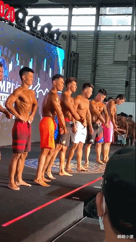 太阳队|1米78高130斤重刘太阳：中国版卡戴珊！男子健美赛抢尽风头