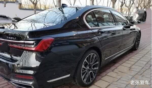 「哈弗f7」男人心目中的梦想车，开到哪都有面子，连跌17万，比S级受欢迎