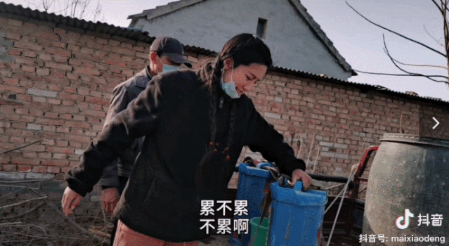 每天阅读|“河南李子柒”毕业为父变“网红”，192w粉丝坐等更新，连央视都点赞...