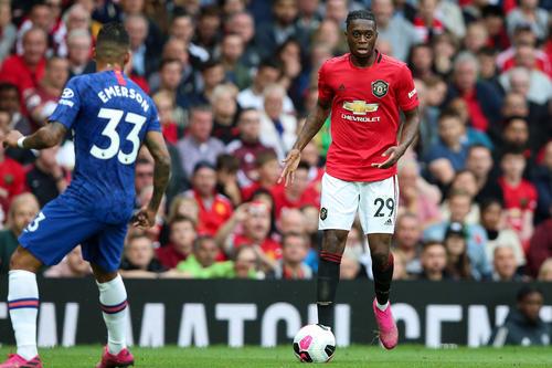 曼联■曼联猛兽再进化，万比萨卡休赛狂练压迫和传中，挑战阿诺德神位？