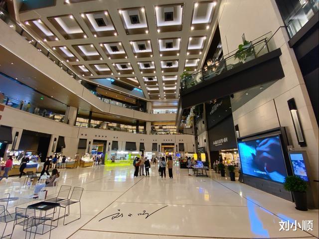 [六盘水]苏州“最尴尬”的商场，来自台湾，曾经人满为患，如今却门庭冷落