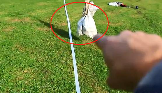 太空|如何证明地球在转动?把石头吊在空中,令人惊讶的一幕出现了