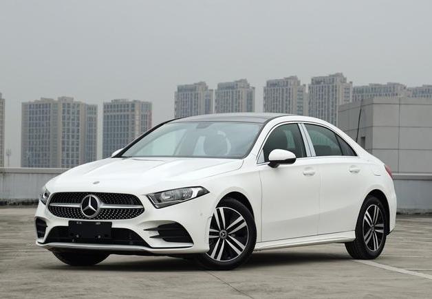 易烊千玺■年轻人也买得起BBA！盘点奔驰宝马奥迪入门车，均价15万就能入门