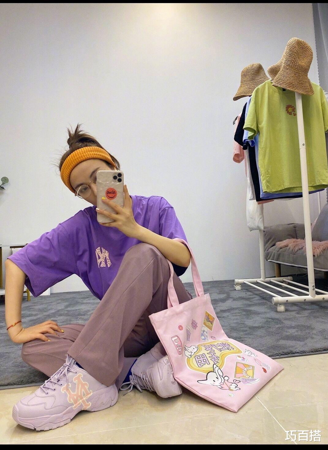 穿衣搭配:37岁的吴昕少女心爆棚,私服穿搭减龄又治愈,这是开了外挂吧