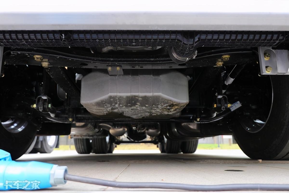 马力|660大马力，全车盘刹，陕汽德龙X6000牵引车卖52.8万