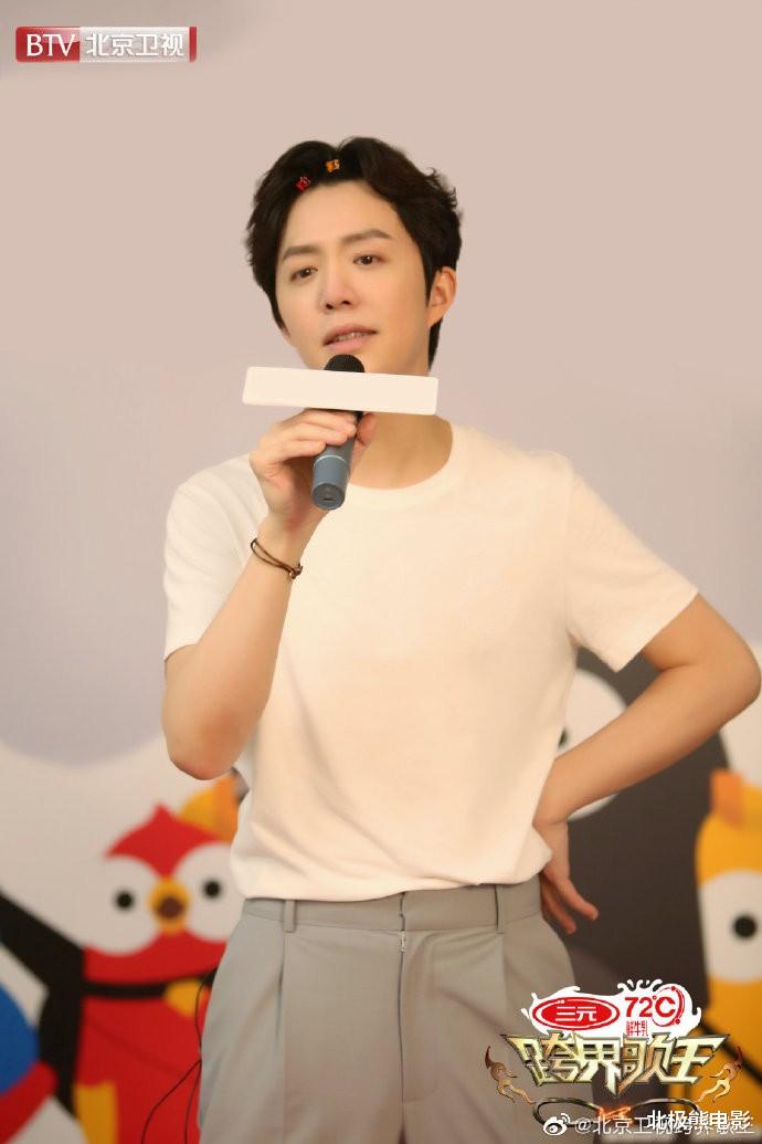 李云迪|跳女团舞爱吸猫在动森里捏自己，私下的李云迪这么这么软萌啊！