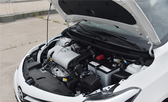 别克君威|2021款丰田威驰，稳定可靠的代步工具，外观比新桑塔纳时尚