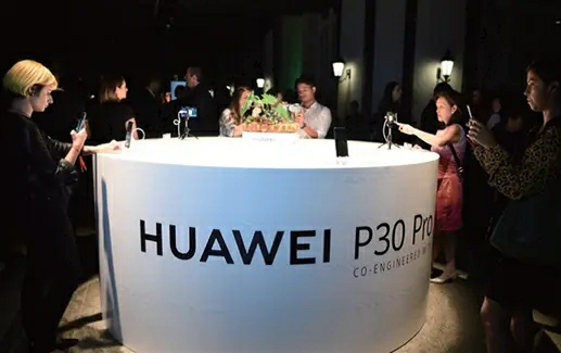 三星|不惧警告,终于有个大国力挺华为5G了,真解气