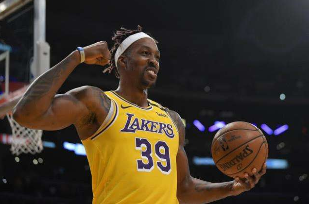 德怀特·霍华德|霍华德：很想留在湖人，但我现在需要赚更多的钱！