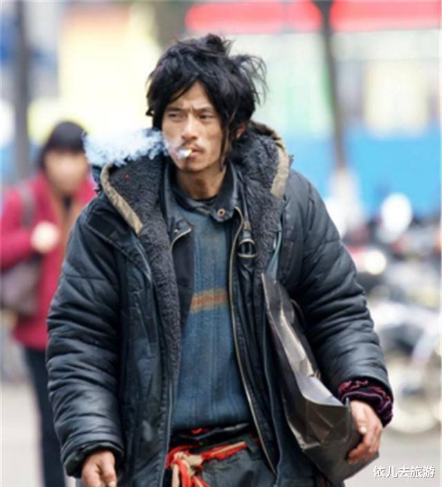 王健林|原本在网络上爆红的“犀利哥”十年后过得怎么样了?