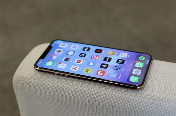 iphone11 pro max|iPhone11 Pro Max开启狠降价模式，256G版直降2500元，值得入手？