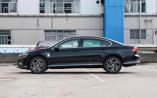 本田雅阁@预算只有20万，懂车的都绕不开这3款B级车，第一款4月卖近1.9万辆