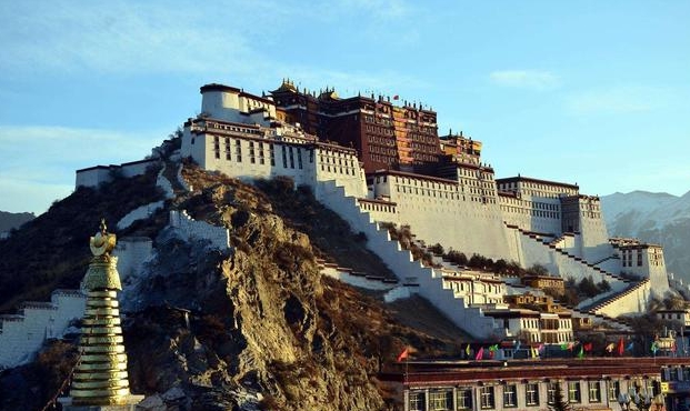 「西藏」你知道情侣去西藏，为什么不能睡一个房间吗？导游：为你们好
