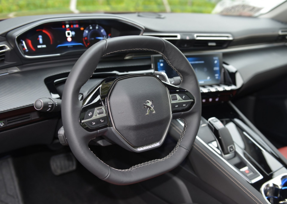 标致508|标致508L，或许是摇摇欲坠的法系车，最后的诚意之作！