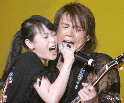 吉他|伍佰滑冰惨遭摔伤，歌迷暂时无望听演唱会，官方回应贴心令人好感