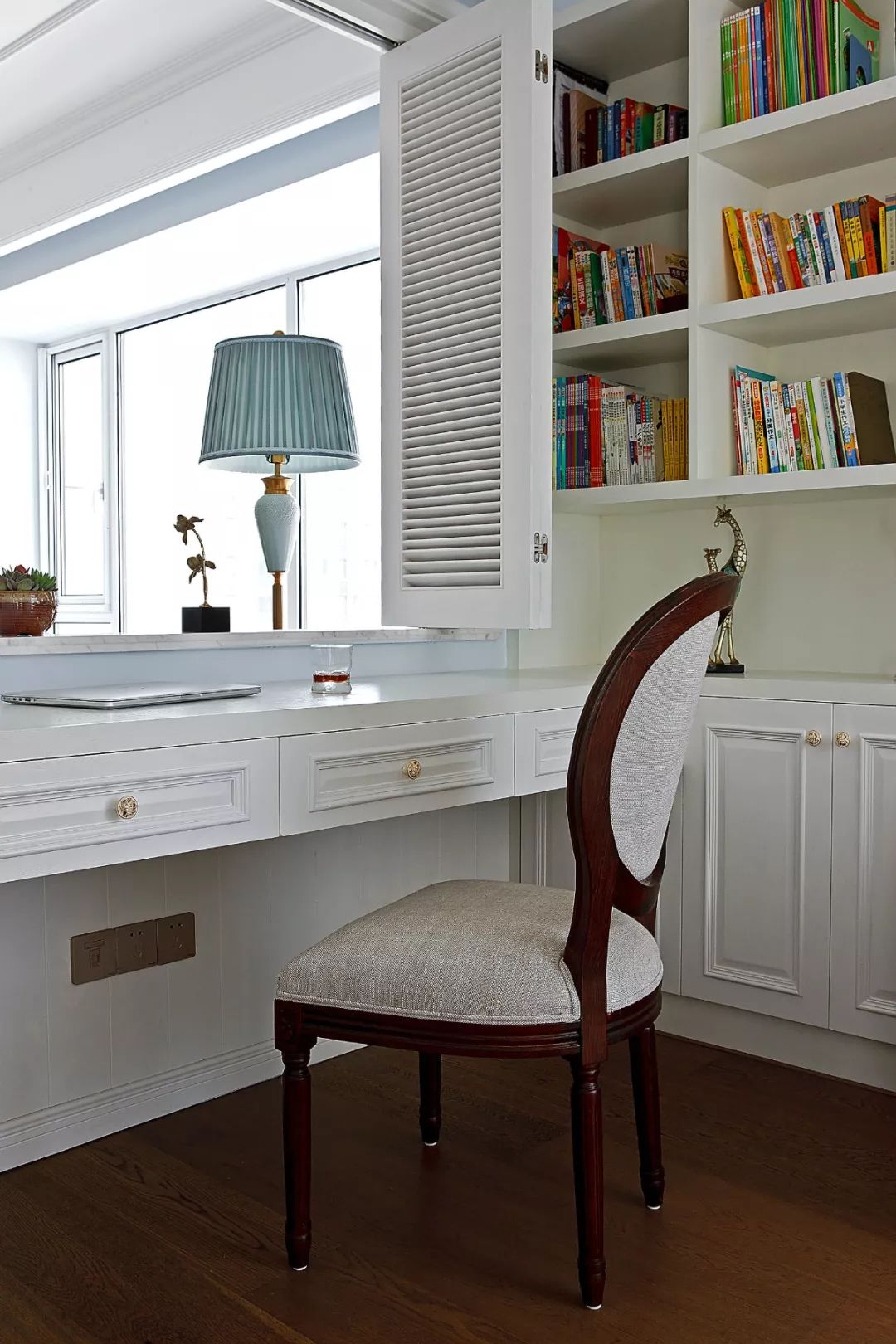 105㎡现代美式，蓝白优雅调，活力情趣风