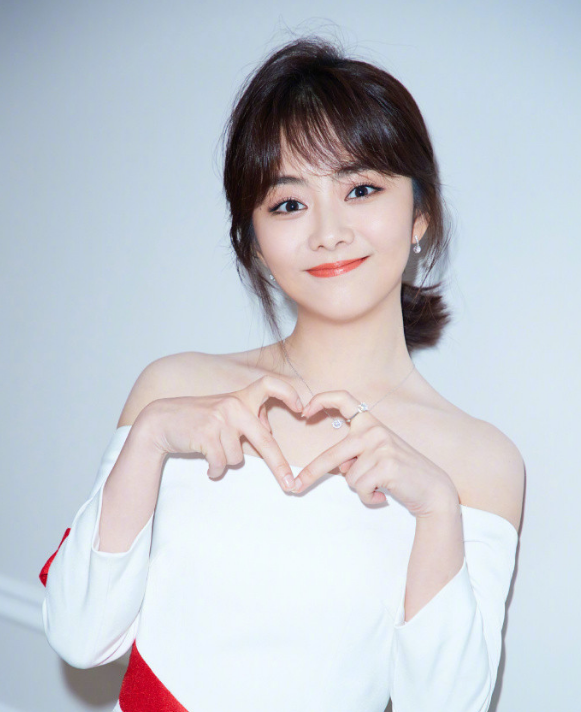『护肤』好皮肤是养出来的，女人坚持6个护肤习惯，素颜也有“婴儿肌”