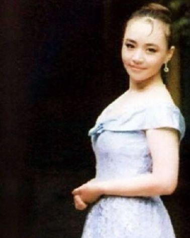 宋丹丹|1978年,宋丹丹和袁钢相恋,声称:除了袁钢,其他男人都不值一看