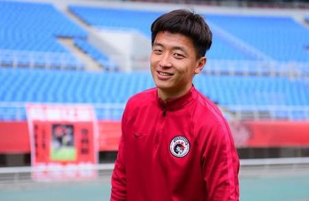 辽足@辽足前锋金字塔排名：杨旭入围，张玉宁2档，中超神锋登顶榜首