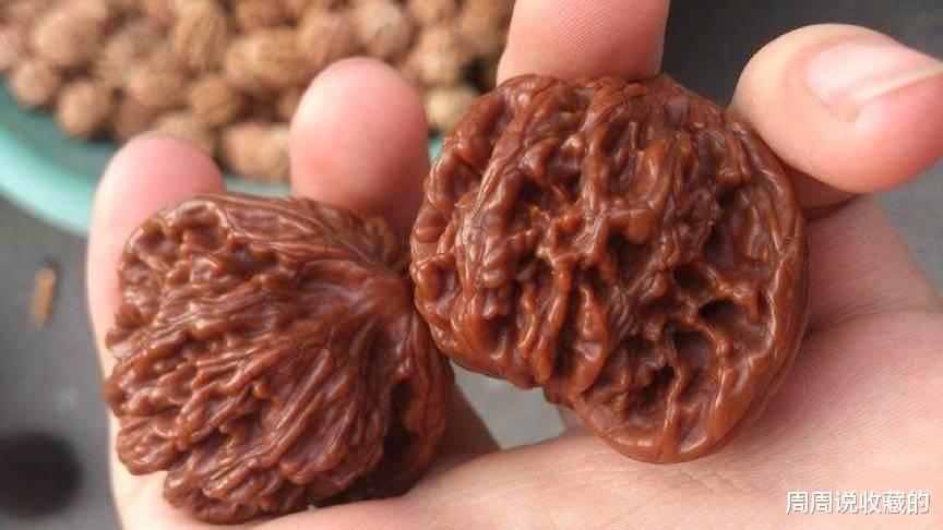 海南黄花梨|刷文玩核桃时，那些很深的坑里怎么刷？