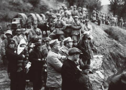 粟裕大将|主席对粟裕说：你不愿南下，我们可以换统帅；气氛顿时紧张