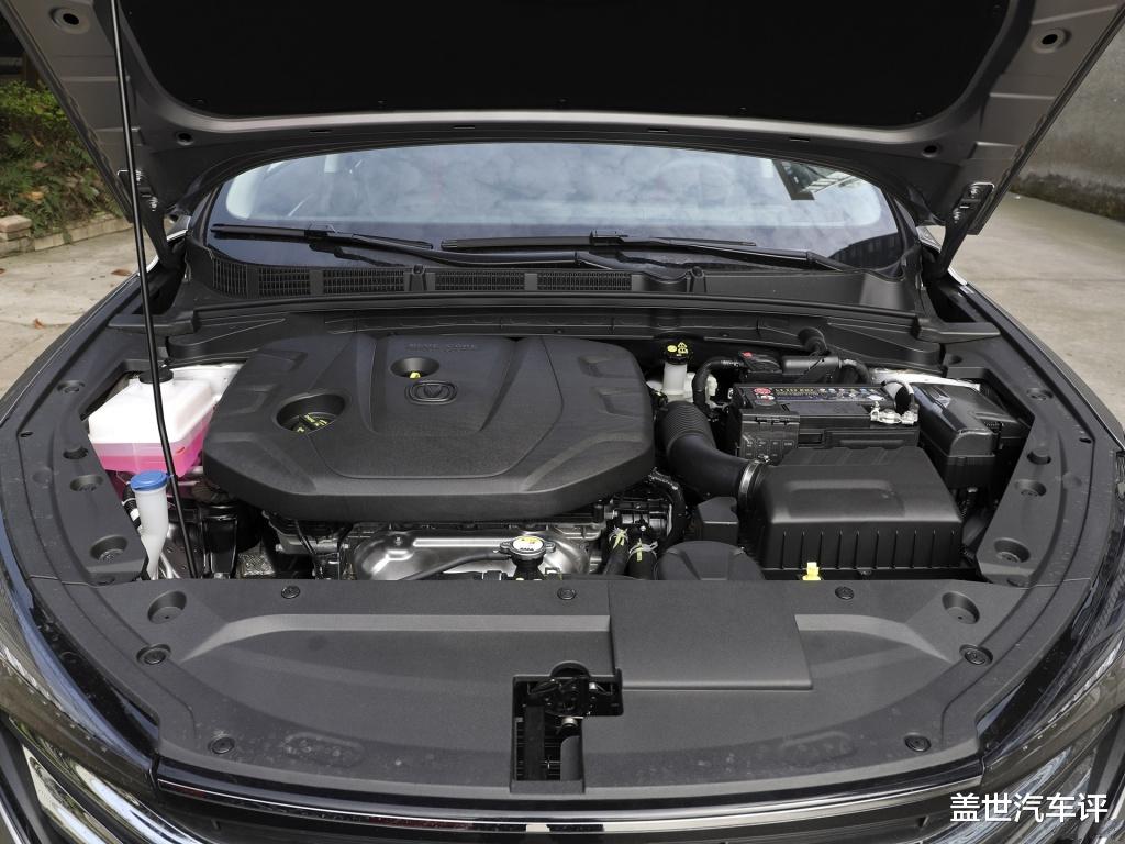 「长安逸动」合资车屠夫来了，顶配才10.39万，比思域帅气十倍