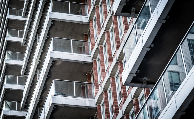 |老婆把洗衣机放阳台，楼下大雨倾盆，邻居直接找上门！