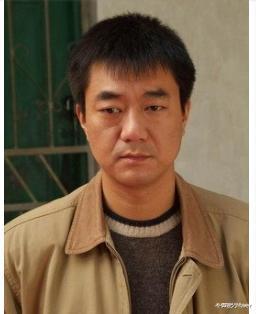 董勇|因喝酒吃肉穷到剩10元, 后靠\香妃\刘丹养一个多月的董勇, 今怎样了