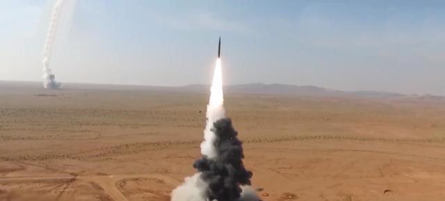 东风-26|英加澳这下全傻眼了！美航母全速逃离南海，白宫：不该发射东风26