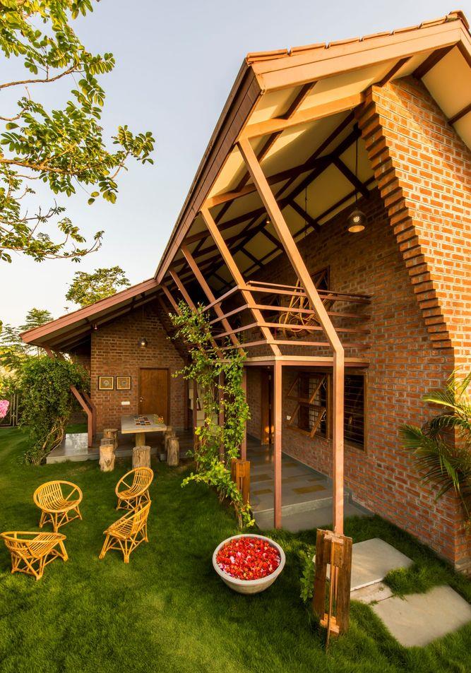 「」余生，我也想有套带院子的房子，养花种草晒太阳，尽情享受时光！