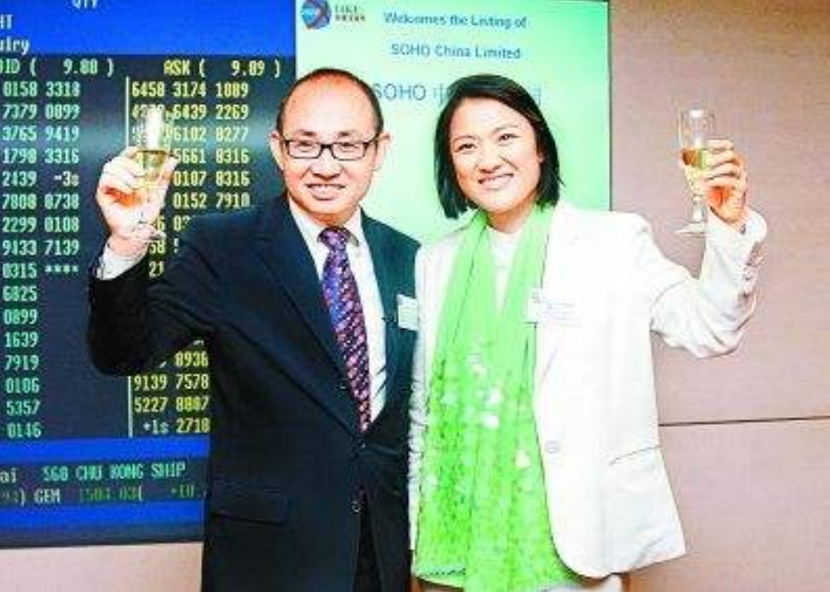 墨语笙歌|我国铁公鸡富豪夫妻,向美国名校捐6个亿,如今“报应”来了