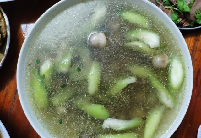 「苦瓜」晒晒我家端午节菜谱，8菜1汤摆满桌，只花了300元，比去饭店还舒服