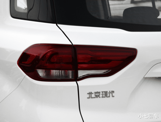 现代ix25|韩系“销冠”车型,全年累计销量131894辆,11.99万起配双独悬架