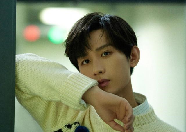 成毅|一年级毕业季的学生现状,成毅、虞书欣爆红,她却快被观众遗忘了