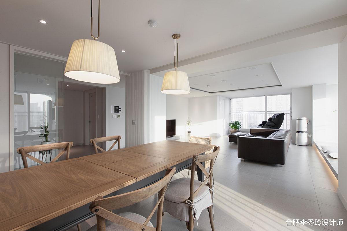 「」如今流行把阳台改成休闲区，这2种材料任选其一做抬高，好惬意