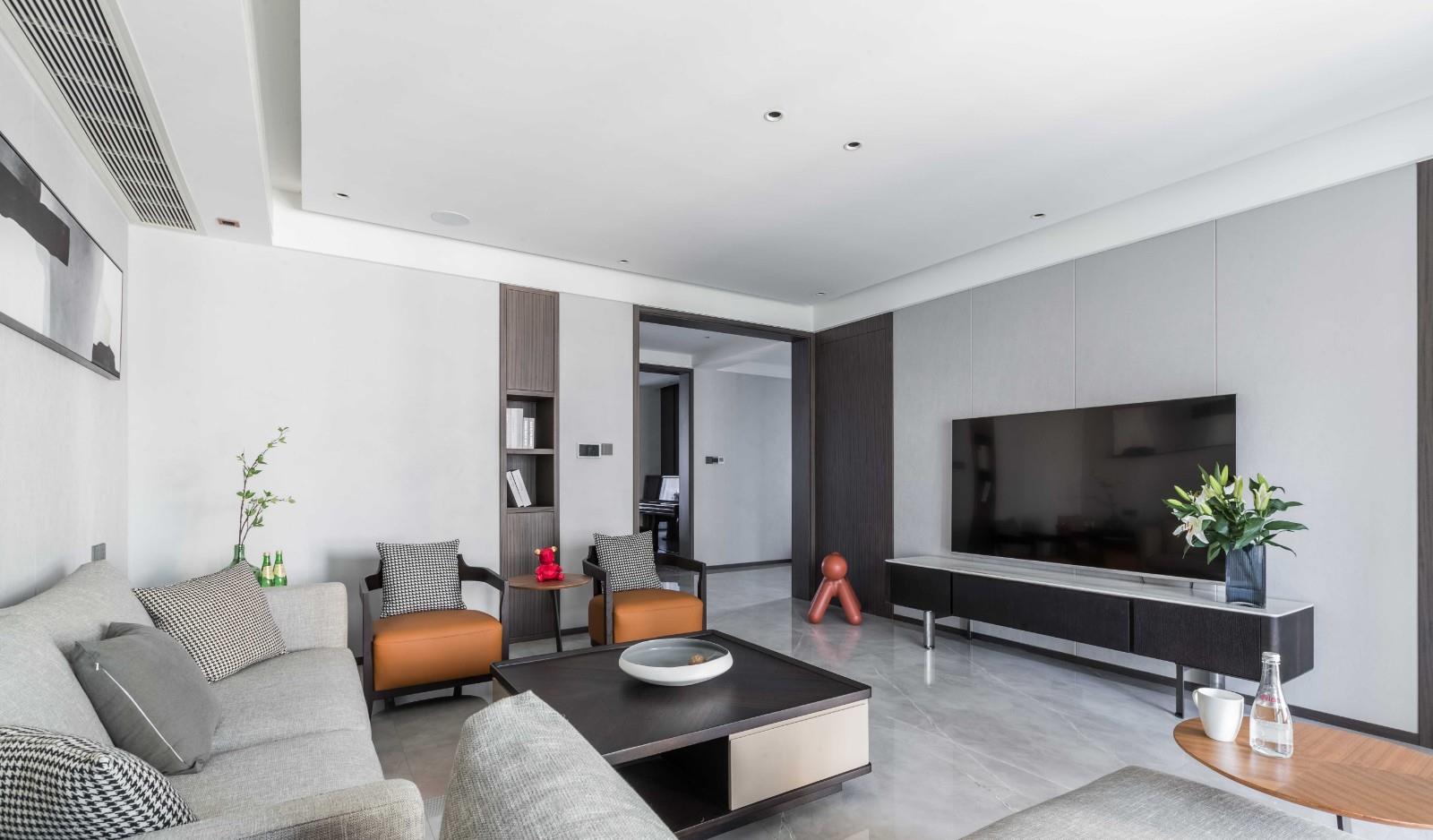 设计师▲这才是我的理想之家，220㎡大平层设计，进门就被客厅吸引了