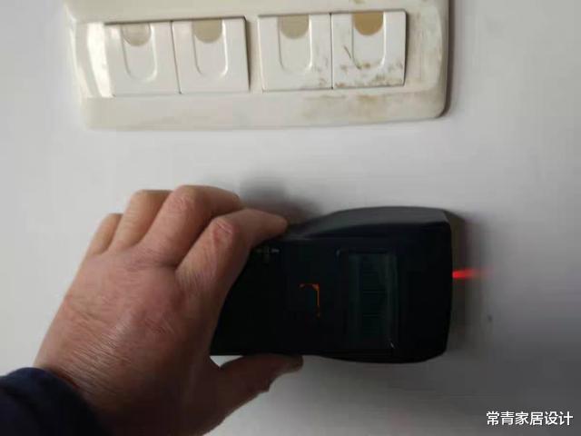 钉钉子，不小心打坏墙上内部电线，该咋处理？电工师傅来支招