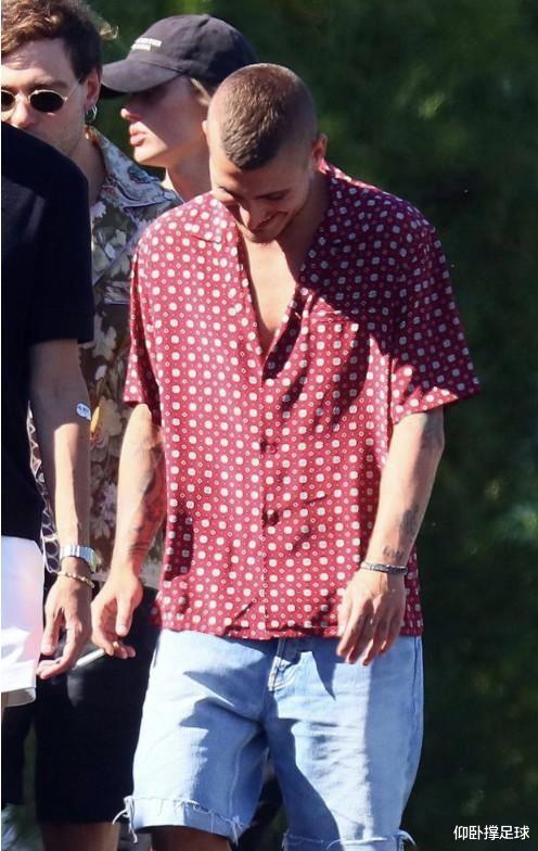 安德烈亚·皮尔洛■意大利神童缘何泯然众人？维拉蒂抽烟又被拍到，跟国足一样不自律