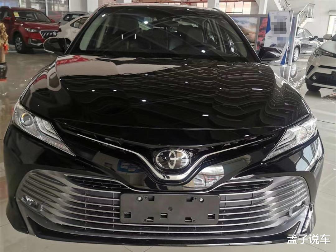 #丰田凯美瑞#30岁喜提凯美瑞2.0G豪华版，空间和油耗很满意，这价格贵了吗？