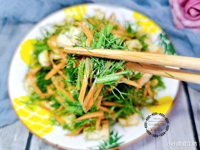 肝脏|肠胃不好多吃这菜，养胃助消化，简单一拌就上桌，现在吃正当季