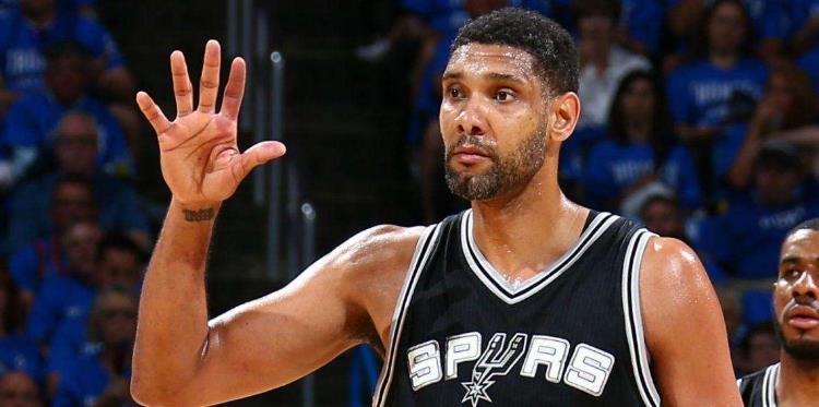 德维恩·韦德■NBA想破产都难的四大球星！韦德上榜，傍一靠“两个字”每年赚1亿