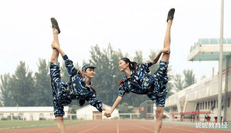 大学|市场已经“饱和”的3大专业，就业率低发展前景差，不建议报考