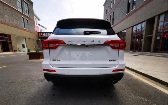 『哈弗m6』入手哈弗M6,价格便宜质量稳定,油耗8升,现金优惠8千买贵了吗