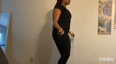 『』女生通过跳绳来减肥，1个星期共跳绳3.5小时，看减肥效果怎么样