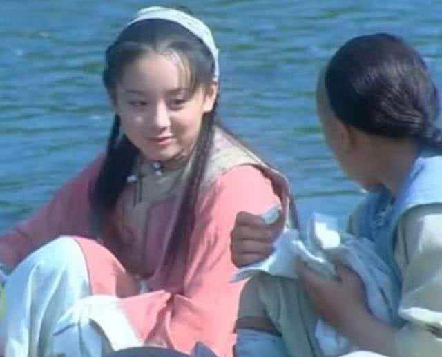 释小龙|小时候因太美迷倒释小龙，长大后嫁黑人生子，今颜值一言难尽